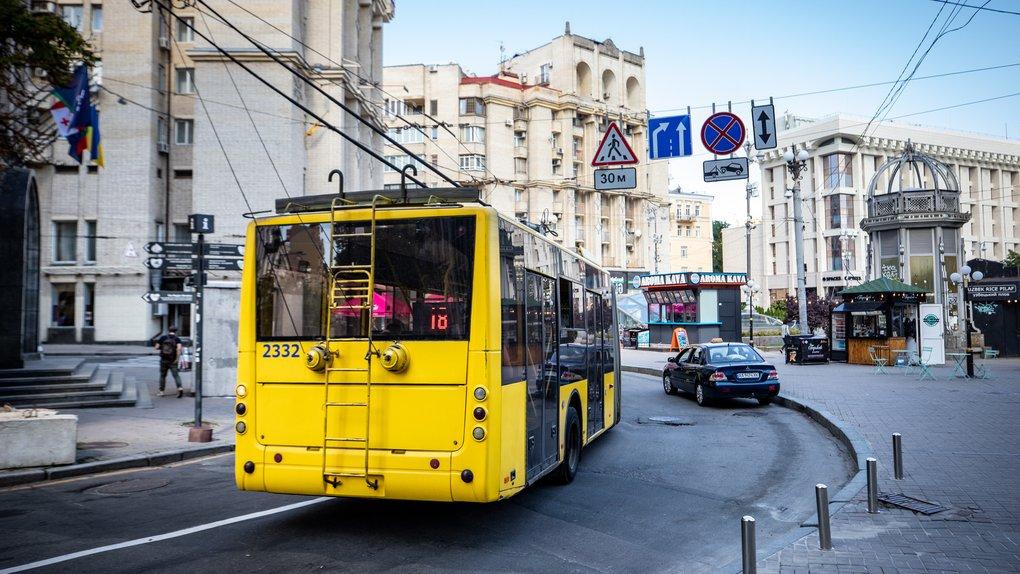 У Києві змінюють правила руху громадського транспорту під час тривоги
