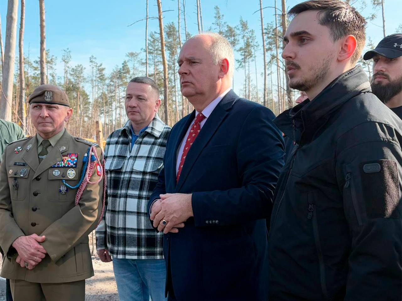Польська делегація відвідала Київщину: вшанували пам’ять загиблих захисників