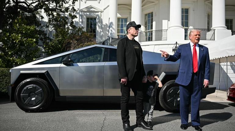 Власники Tesla масово обмінюють свої авто на інші бренди