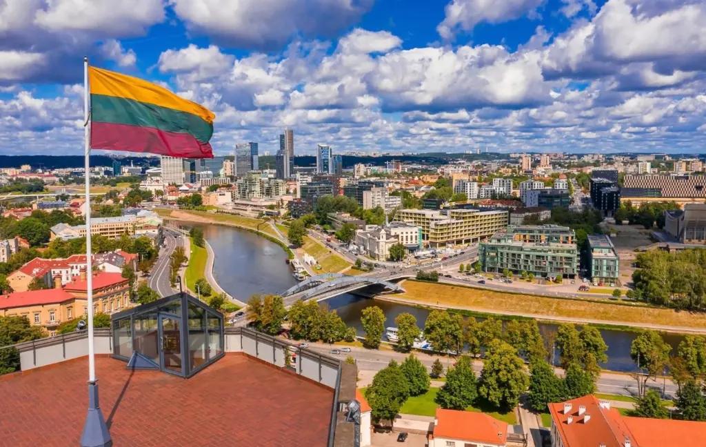 Литва готується самостійно запровадити санкції проти Росії у разі бездіяльності ЄС