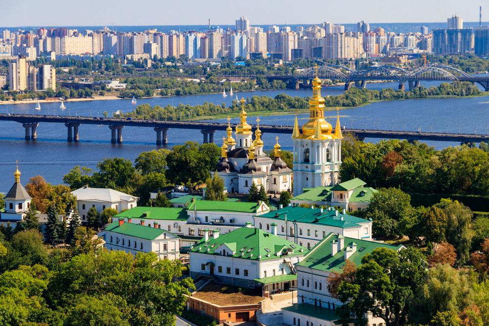 Вдягайтеся тепліше: у столицю прийшло ще більше похолодання