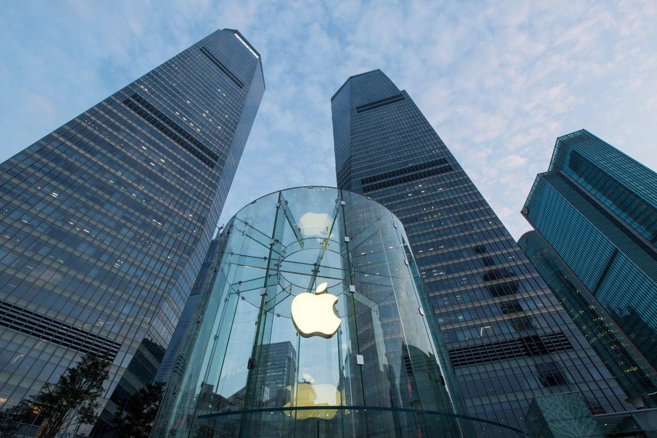 Apple планує підняти ціни на iPhone, заперечуючи зв’язок з тарифами Трампа – WSJ
