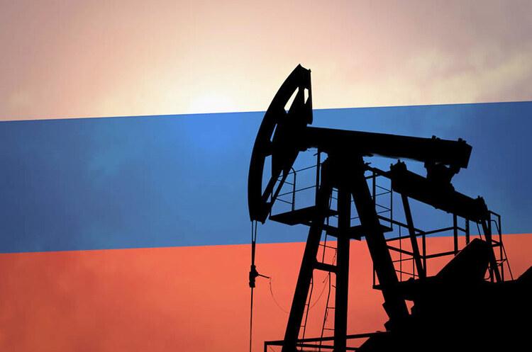Польща повністю відмовляється від російської нафти: Туск назвав це “тяжким гріхом”