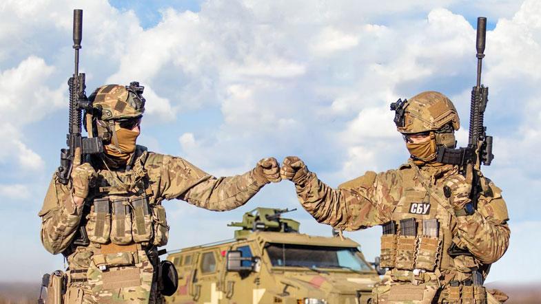 М’яч від ректора київського університету продали на аукціоні за 75 000 грн