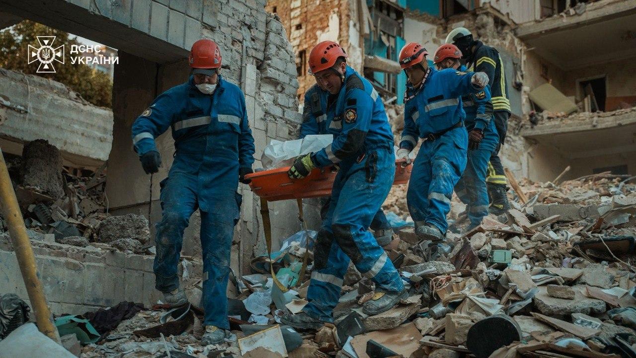 Кількість жертв у Солом’янському районі Києва зросла до 19: Загалом 24 загиблих у столиці після нічної атаки рф