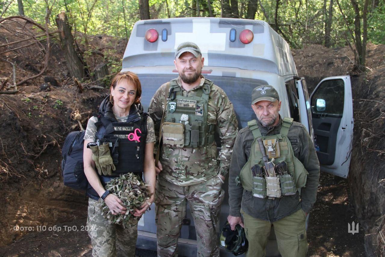 Хірург на фронті: ординатор “Доцент” рятує поранених військових