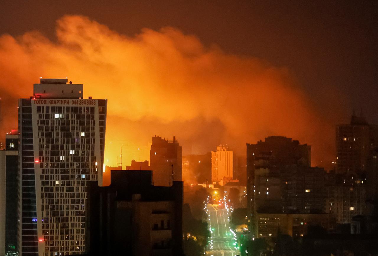 Під час нічної атаки постраждали шість районів – найбільше Шевченківський і Подільський