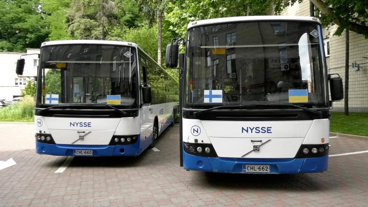 Київ отримав два автобуси від фінського міста-побратима