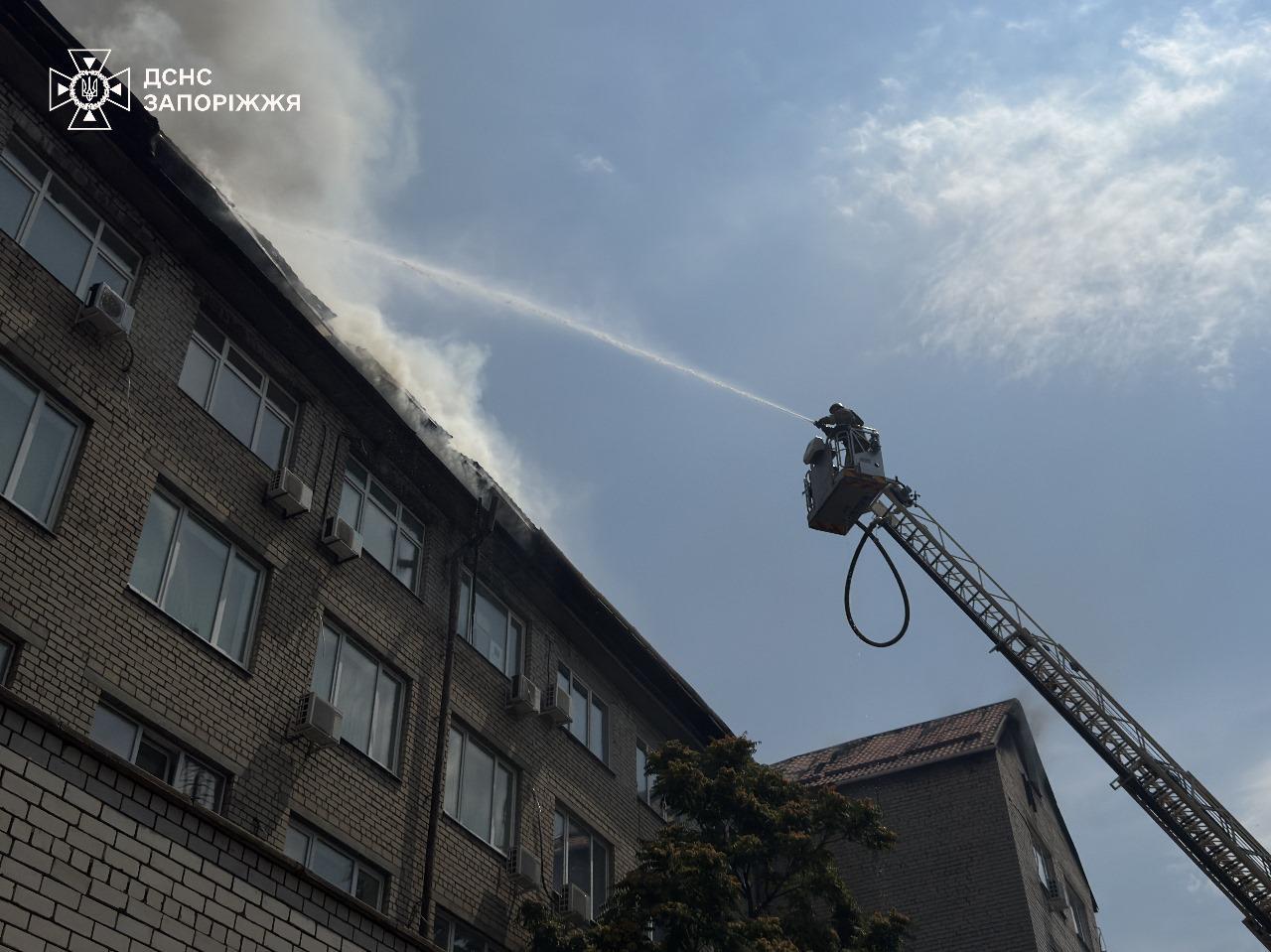 Кількість постраждалих від російського обстрілу Запоріжжя зросла до 17 осіб