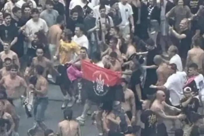 Після концерту Макса Коржа Польща депортує 57 українців через прапор ОУН-УПА