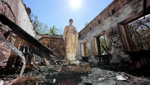 Окупанти гатять по культурній спадщині:  зруйновано та пошкоджено понад 1500 пам’яток