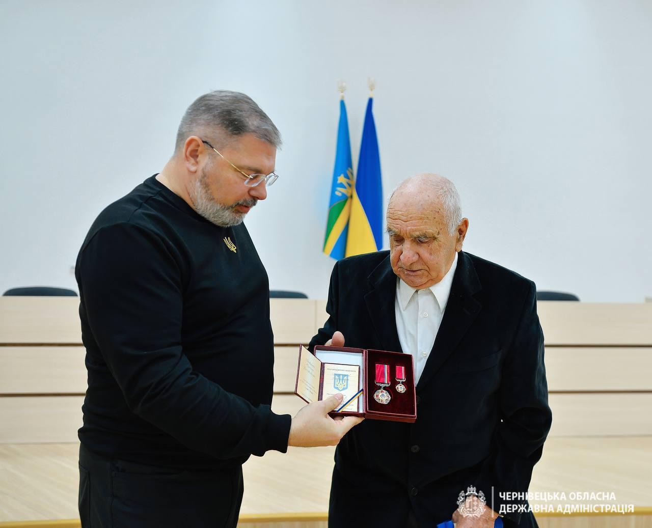 Помер дідусь, який у 2022 році віддав ЗСУ всі заощадження – 100 тисяч гривень та 10 тисяч доларів