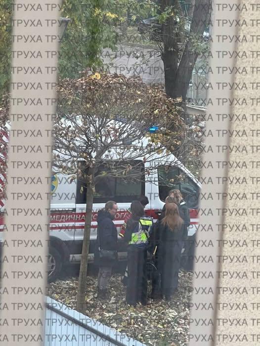 У Києві школяр вистрибнув із вікна навчального закладу – що відомо