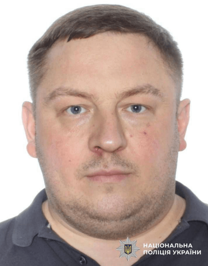 Начальник відділення Дарницького управління поліції тікав, прихвативши із робочого сейфу 16 млн грн