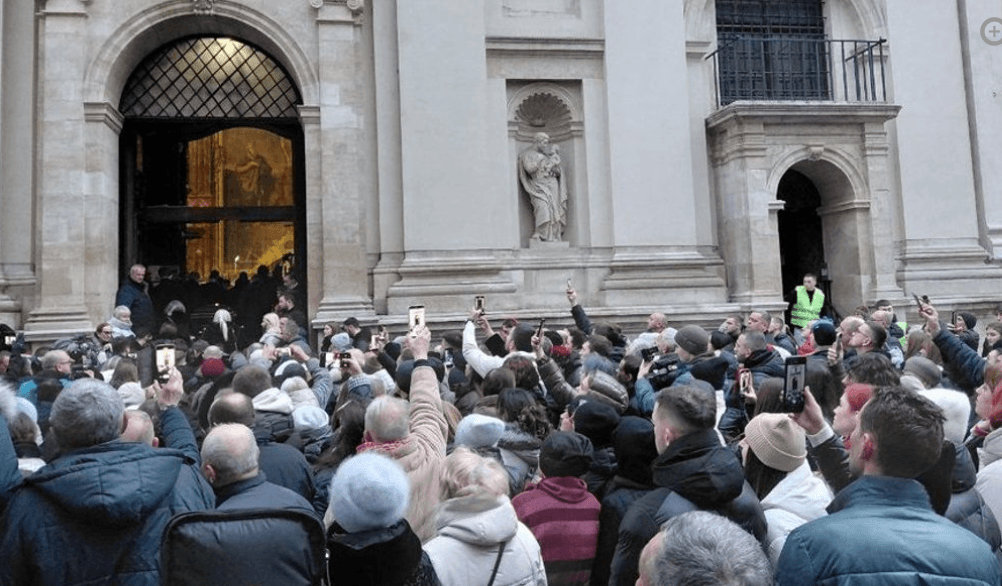 У Львові прощаються з народним артистом України Степаном Гігою