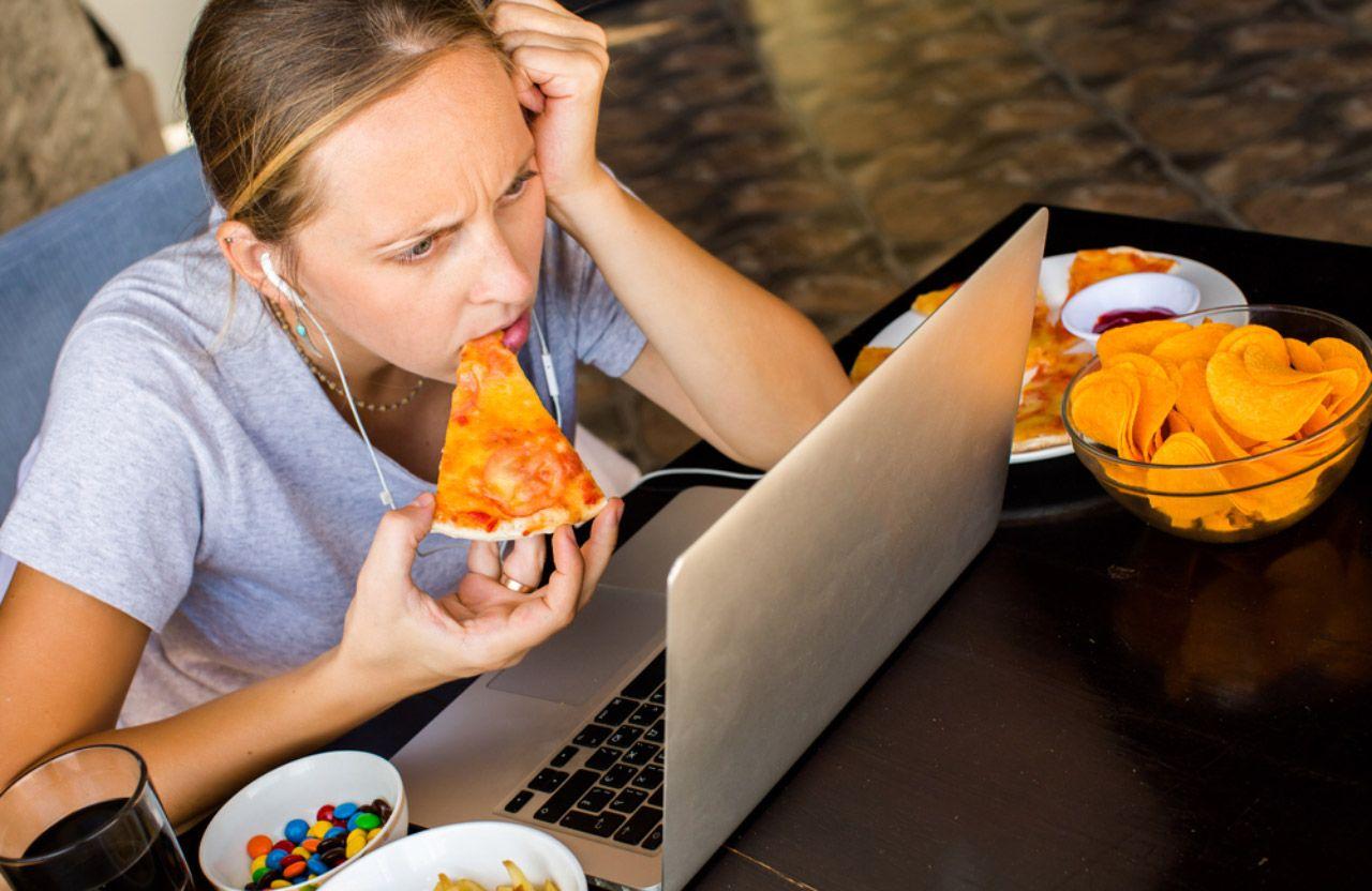 Психологічні сигнали голоду: коли ми заїдаємо стрес та дійсно хочемо їсти