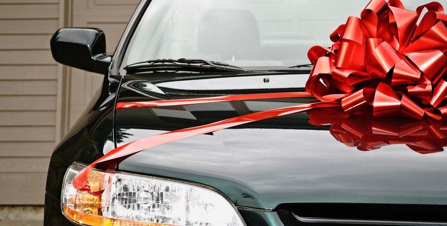 Якщо на Новий рік подарували автомобіль, сплати податки – пояснення МВС
