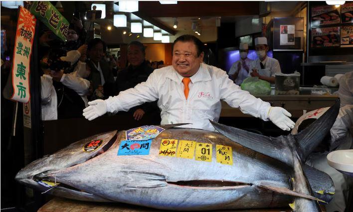 На аукціоні гігантського блакитного тунця продали за рекордні 3,2 мільйони доларів