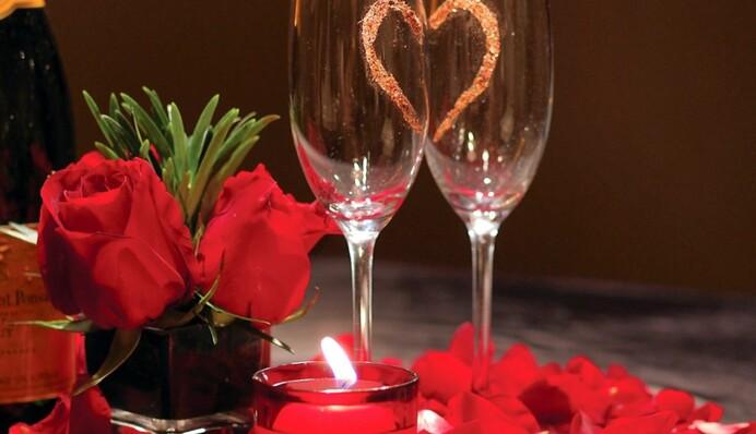 Звертайтесь у вихідний: у День закоханих 14 лютого працюватиме онлайн-реєстрація шлюбу