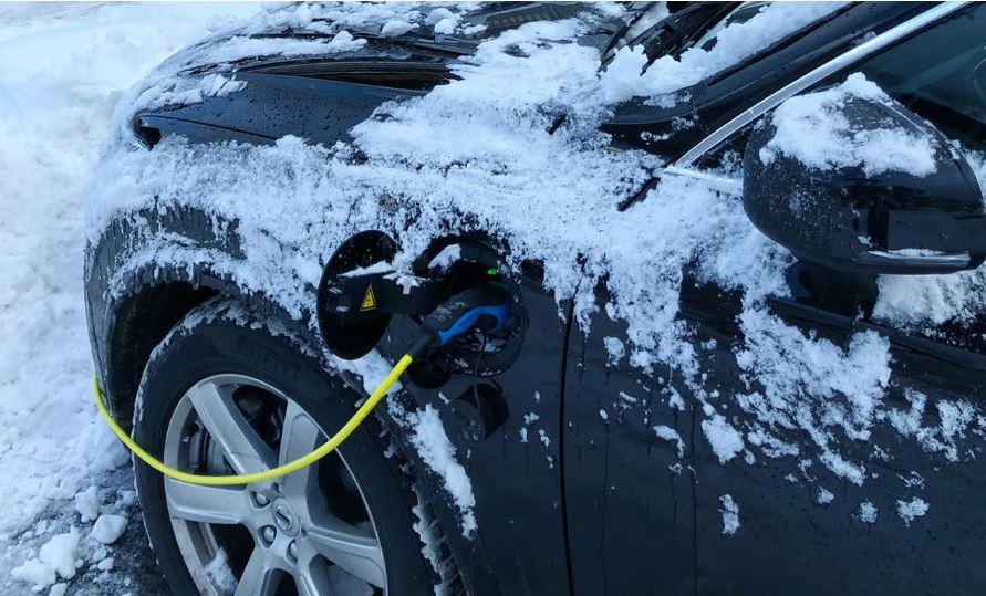 Ціни на зарядку електромобілів зросли майже вдвічі – причина