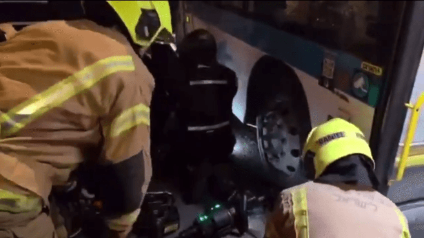 У Єрусалимі автобус в’їхав у натовп ультраортодоксальних протестувальників: загинув 14-річний підліток