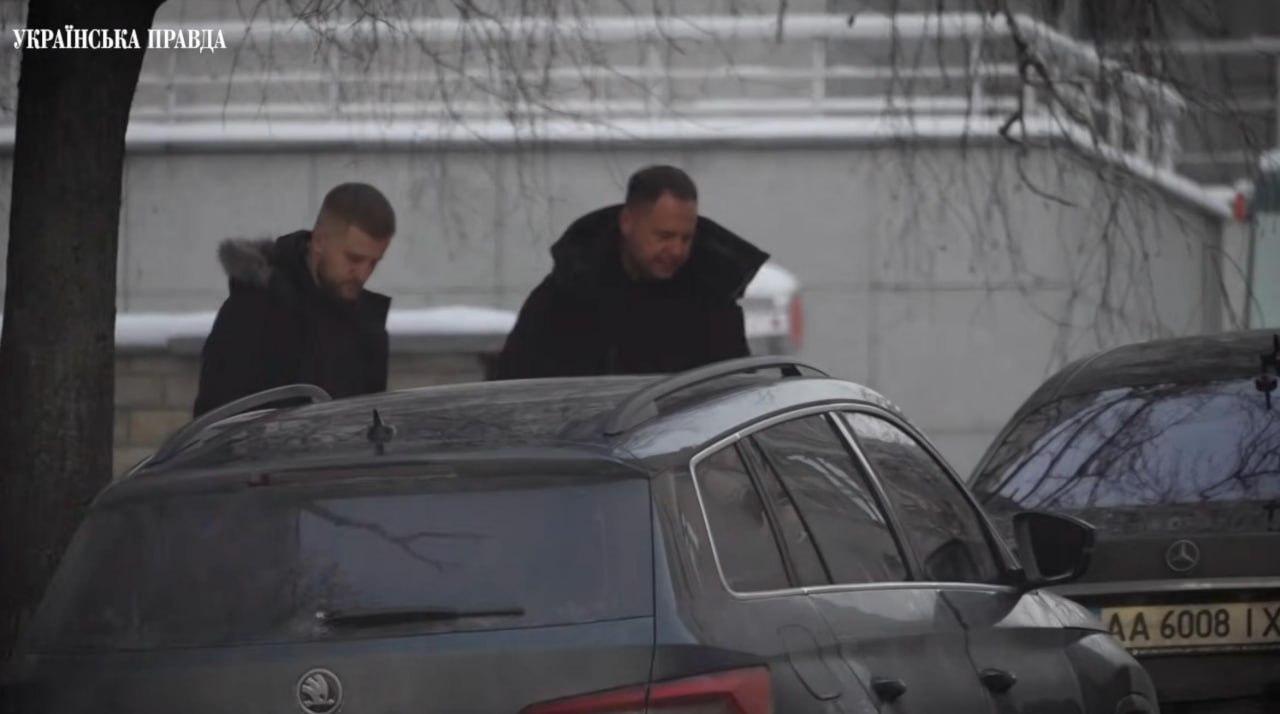 «УП»: Єрмак тренується на держоб’єктах у супроводі охорони