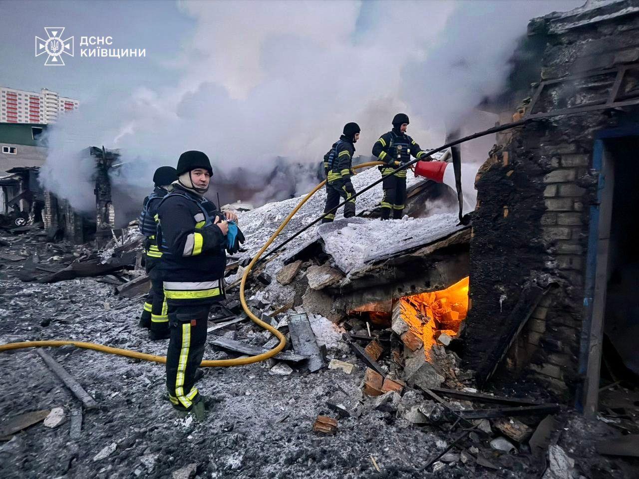 Обстріл України: є поранені, пошкоджено енергооб’єкти, житло