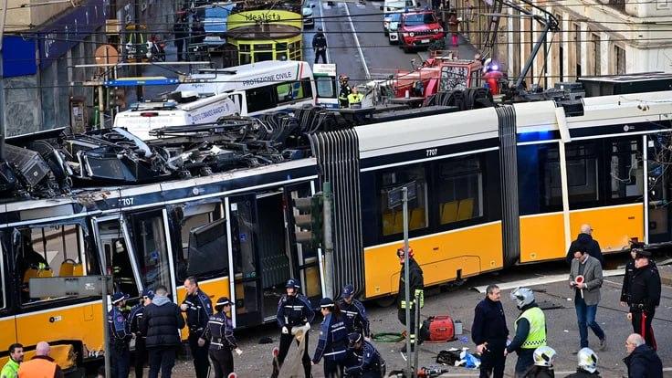 Смертельна аварія в Мілані: трамвай зійшов з рейок і врізався в будівлю