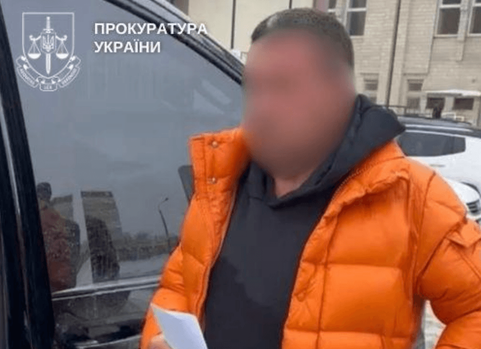 У Києві чоловік за гроші допомагав військовозобов’язаним лікувати вигадані хвороби заради відстрочки