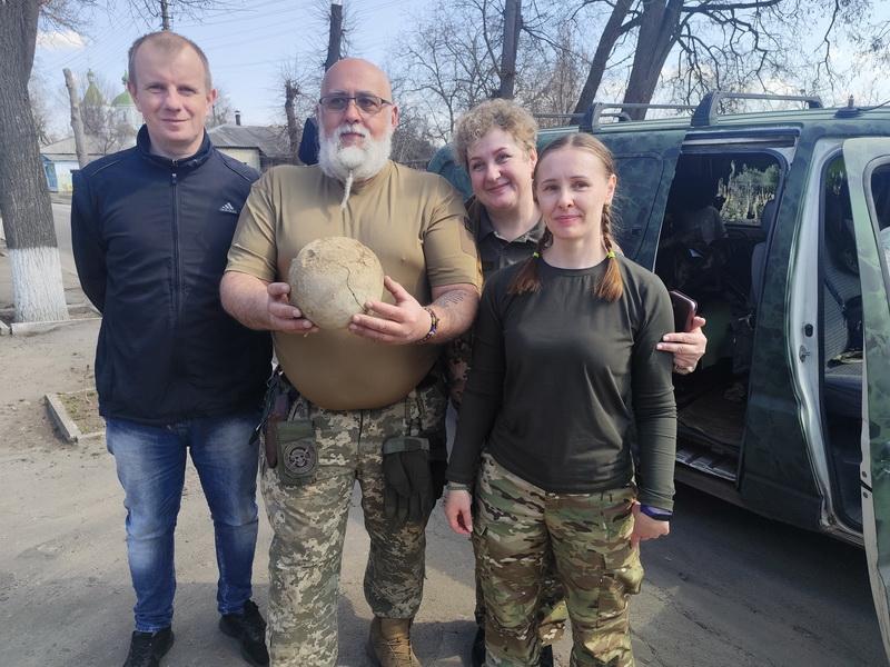 31 березня 16:00