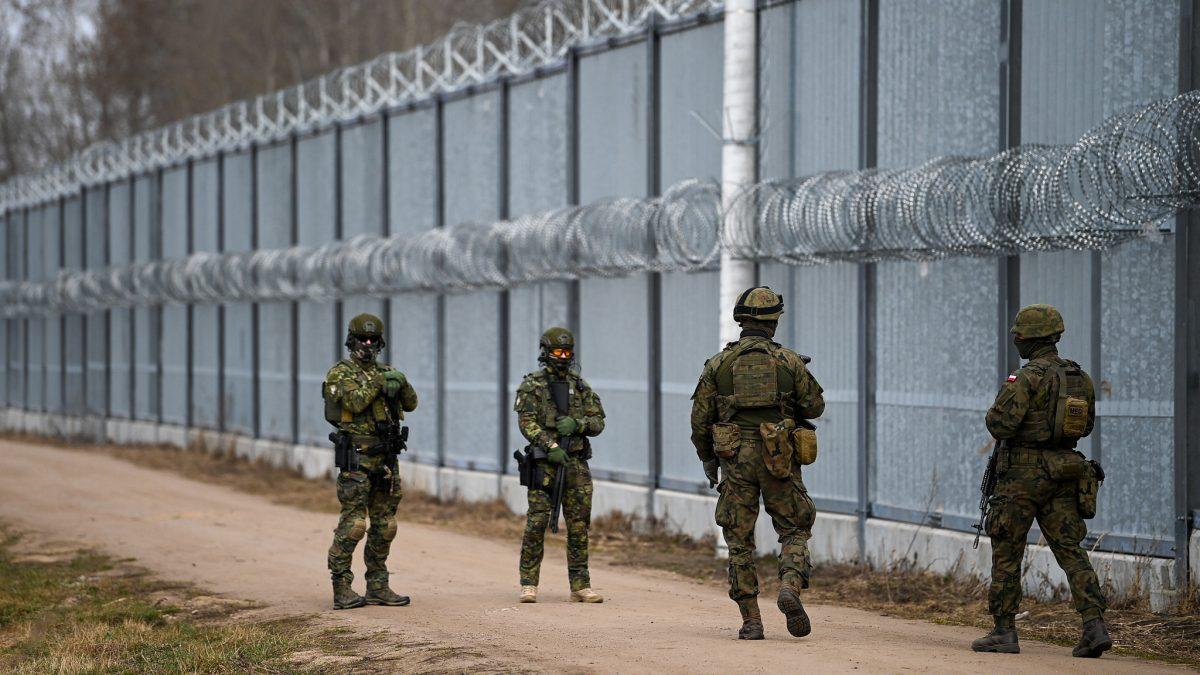 У Польщі планують збудувати електронний бар’єр на кордоні з Україною