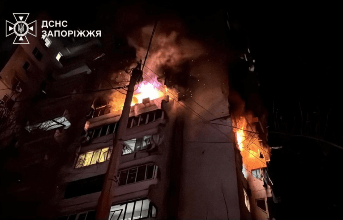 Зруйновані будинки та жертви: росіяни вдарили по Запоріжжю