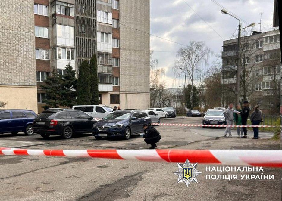 У Львові смертельно поранили ножем в шию військовослужбовця ТЦК: нападника розшукують