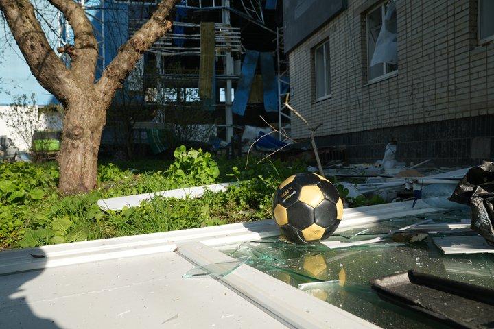 У Сумах збирають кошти на відбудову знищеної росіянами спортивної арени, атлети діляться спогадами