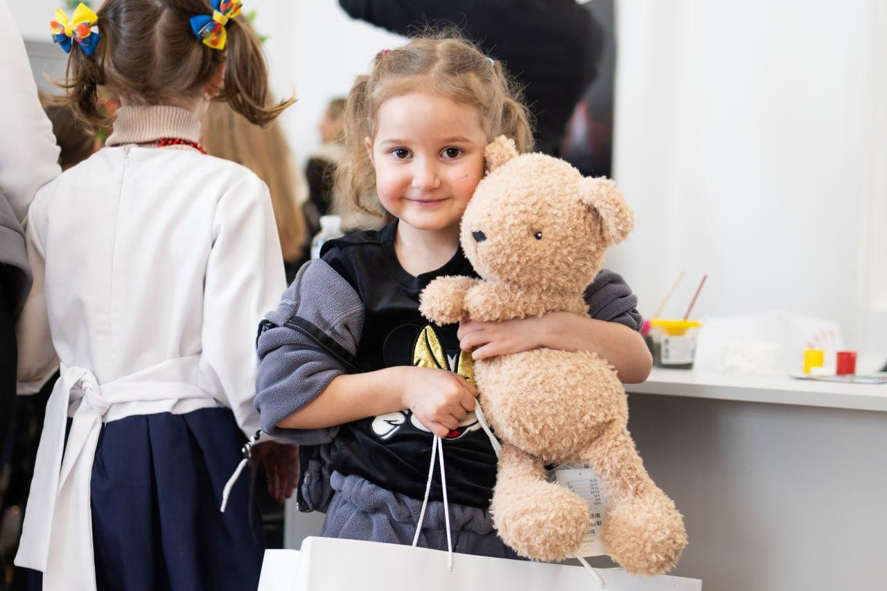 У Софії Київській президент зустрівся з дітьми загиблих захисників