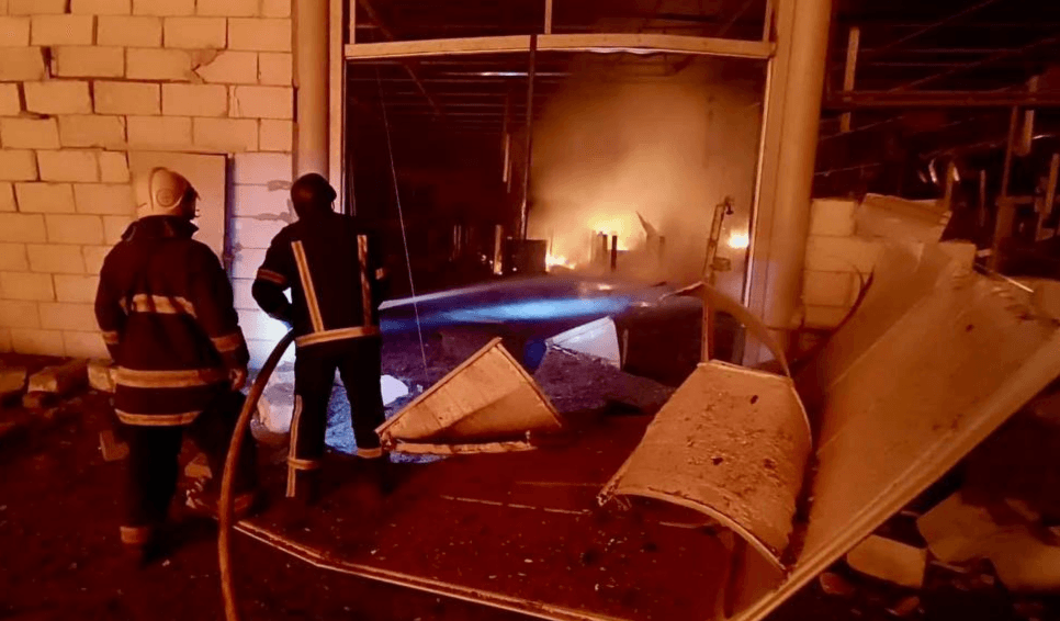 Росіяни поцілили у підприємство на Київщині