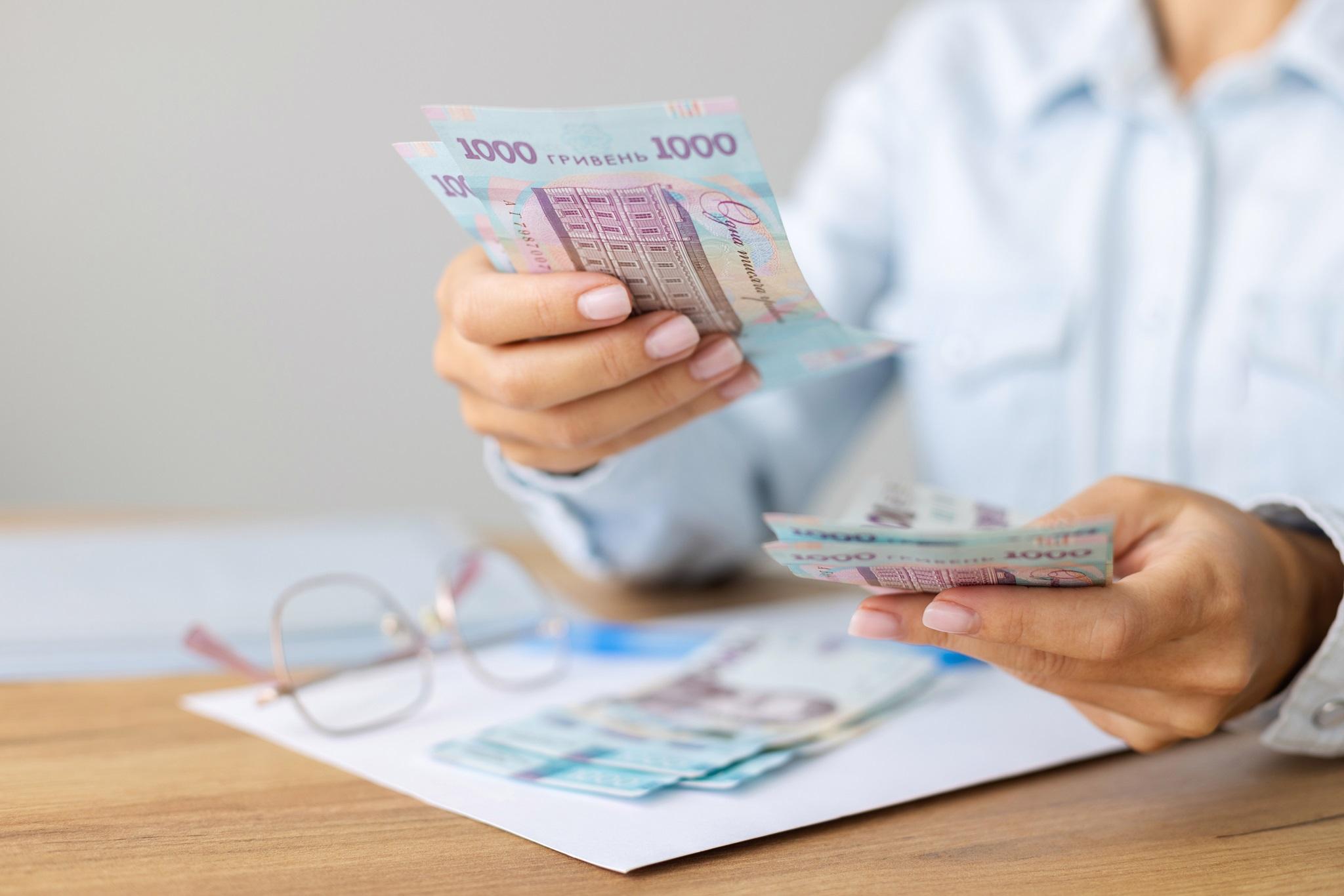 Ставки на депозити ростуть – що буде з доларом на початку літа