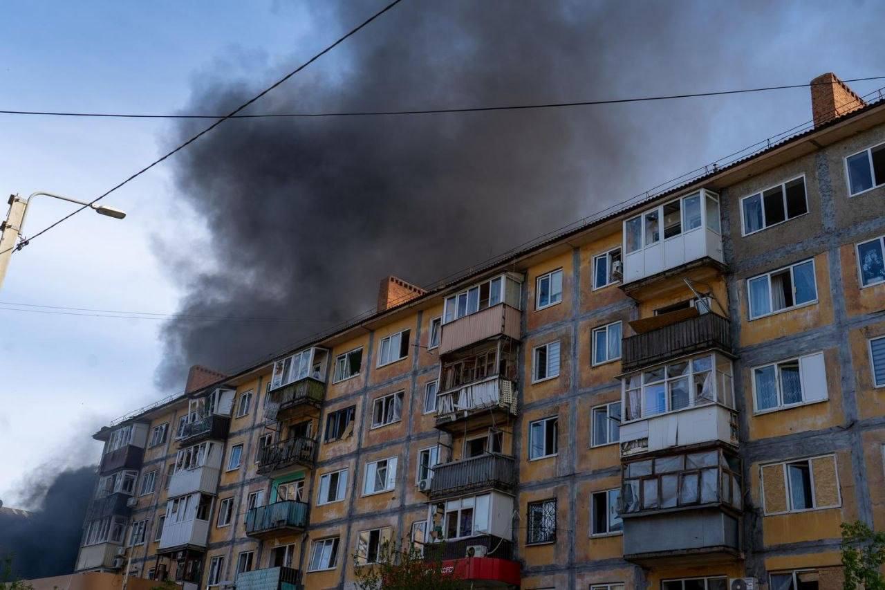Росіяни вдарили авіаційними бомбами по  Краматорську: вже 5 загиблих
