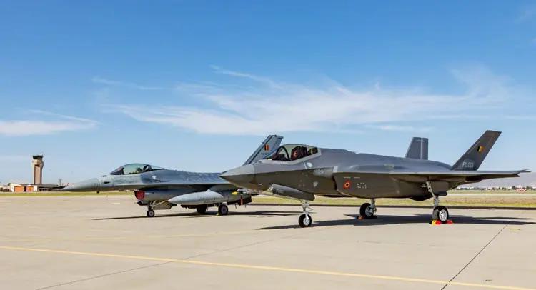 Бельгія вже цього року передасть Україні сім F-16