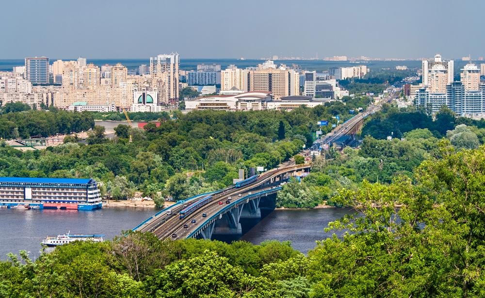 На лівому березі Києва – екстрені відключення світла