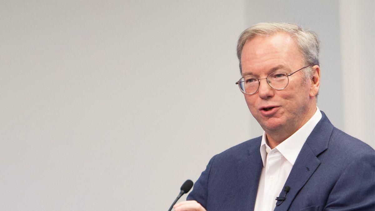 Колишній керівник Google та його дружина стали співвласниками бізнес-центрів і ТРЦ у Києві