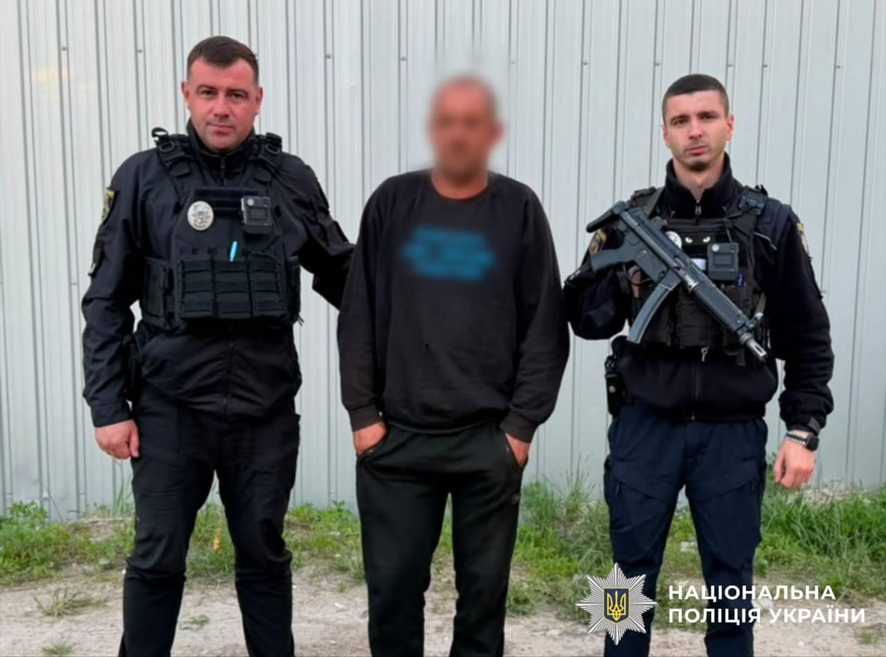 На Київщині чоловік заліз у будинок через вікно та зґвалтував 8-річну дівчинку