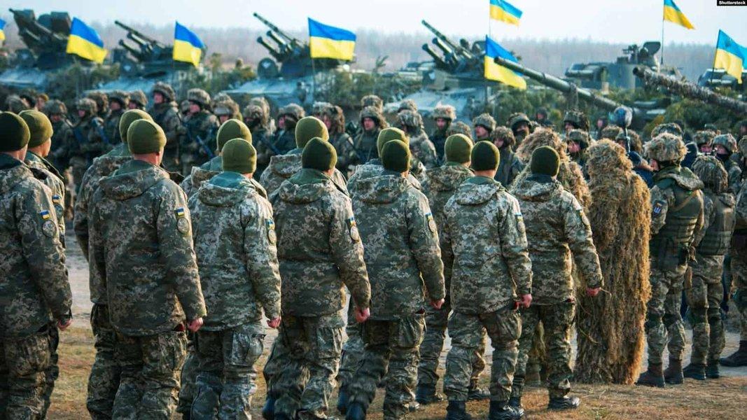 Більше ризиків – більша винагорода, контракти з терміном служби: в Міноборони анонсували реформу армії