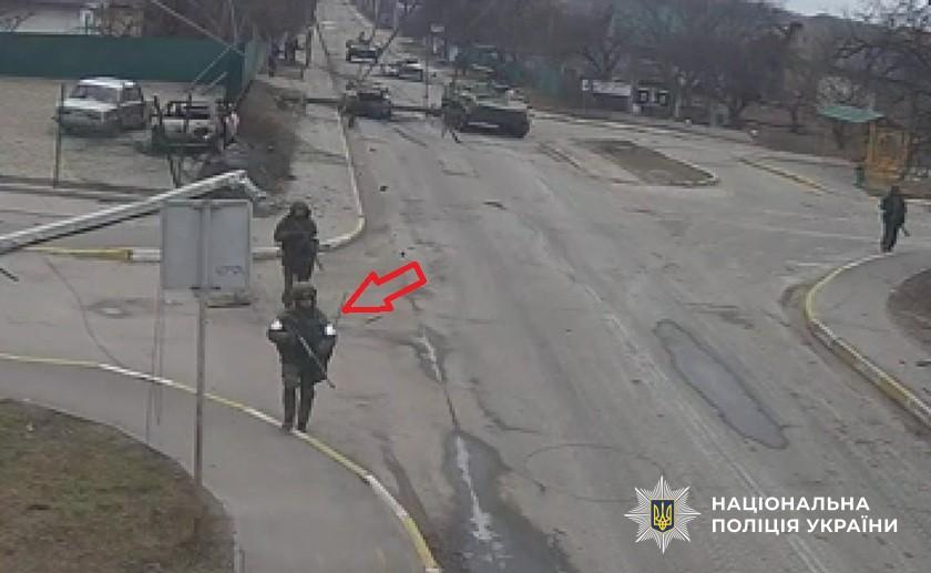Вбивства, катування, терор цивільних: російському офіцеру повідомили про підозру за воєнні злочини у Бучі