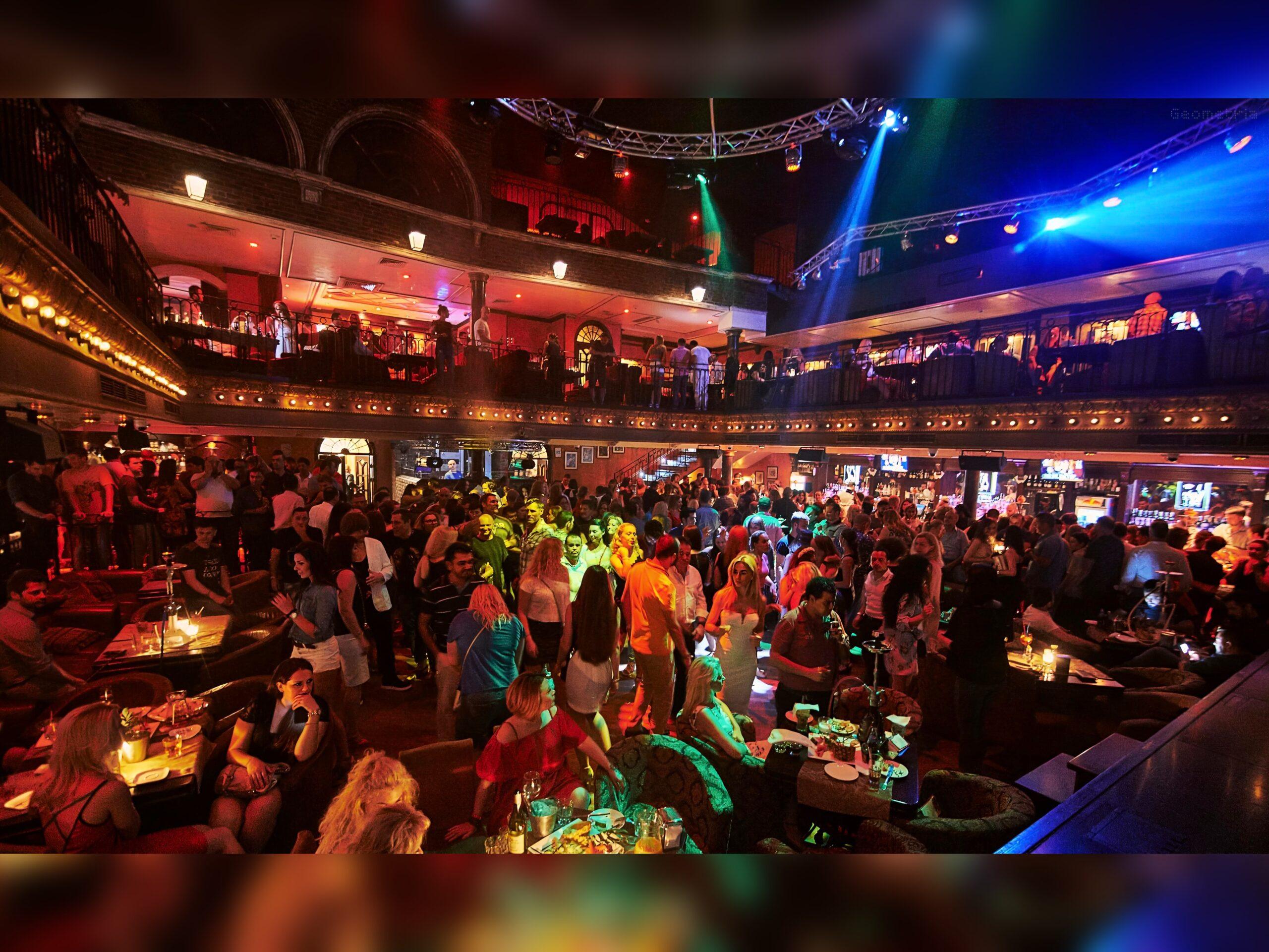 Disko party у Caribbean Club: яскраві ритми та танці