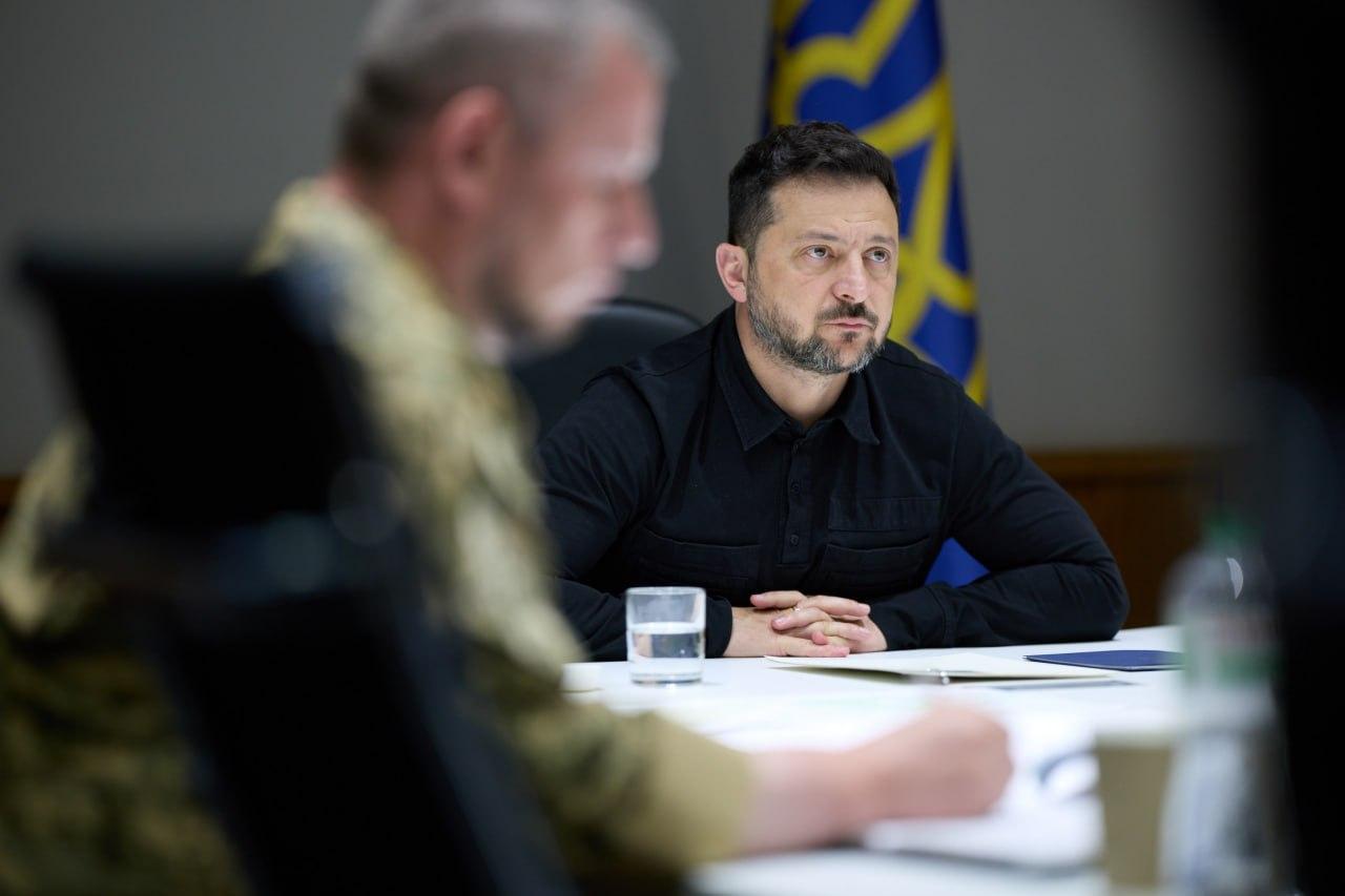 Зеленський на тлі ротацій  в Міноборони мав розмову з бойовими командирами та ексрадником Федорова (оновлено)