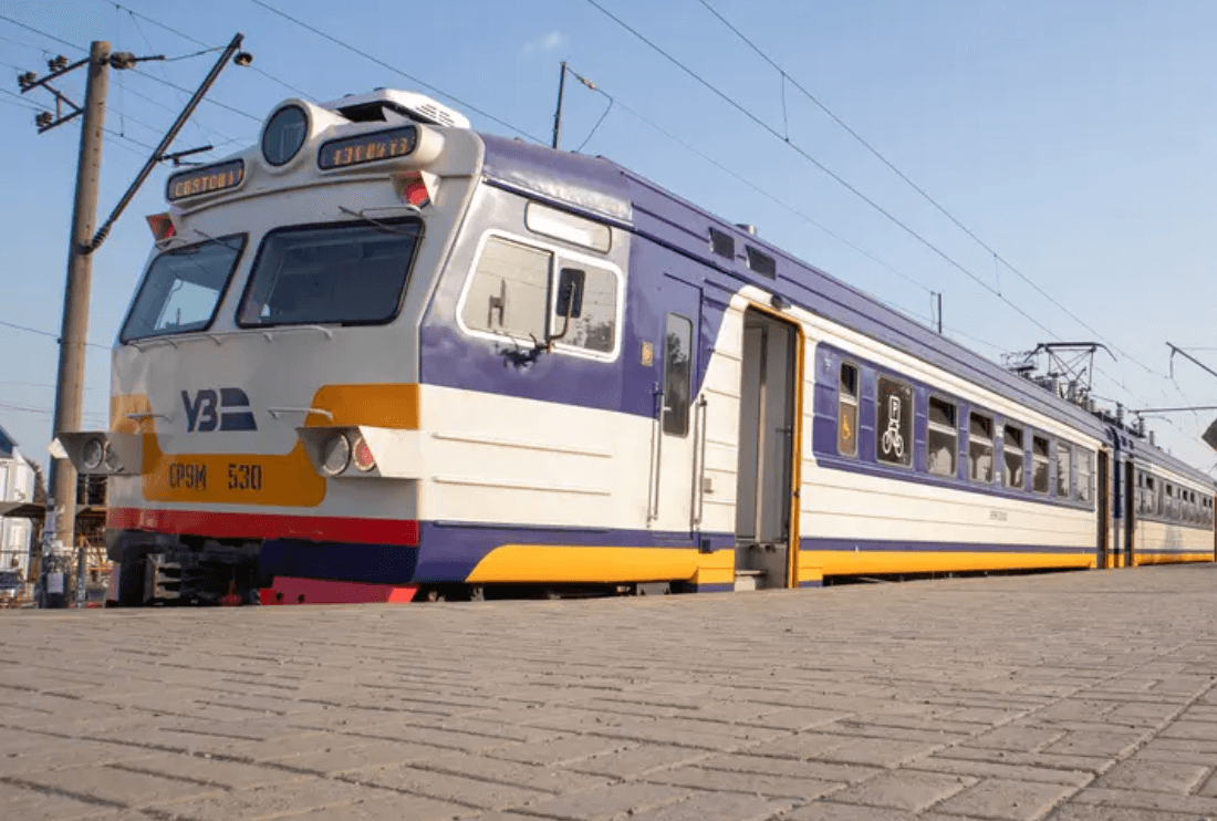 У роботі міської кільцевої електрички стався збій