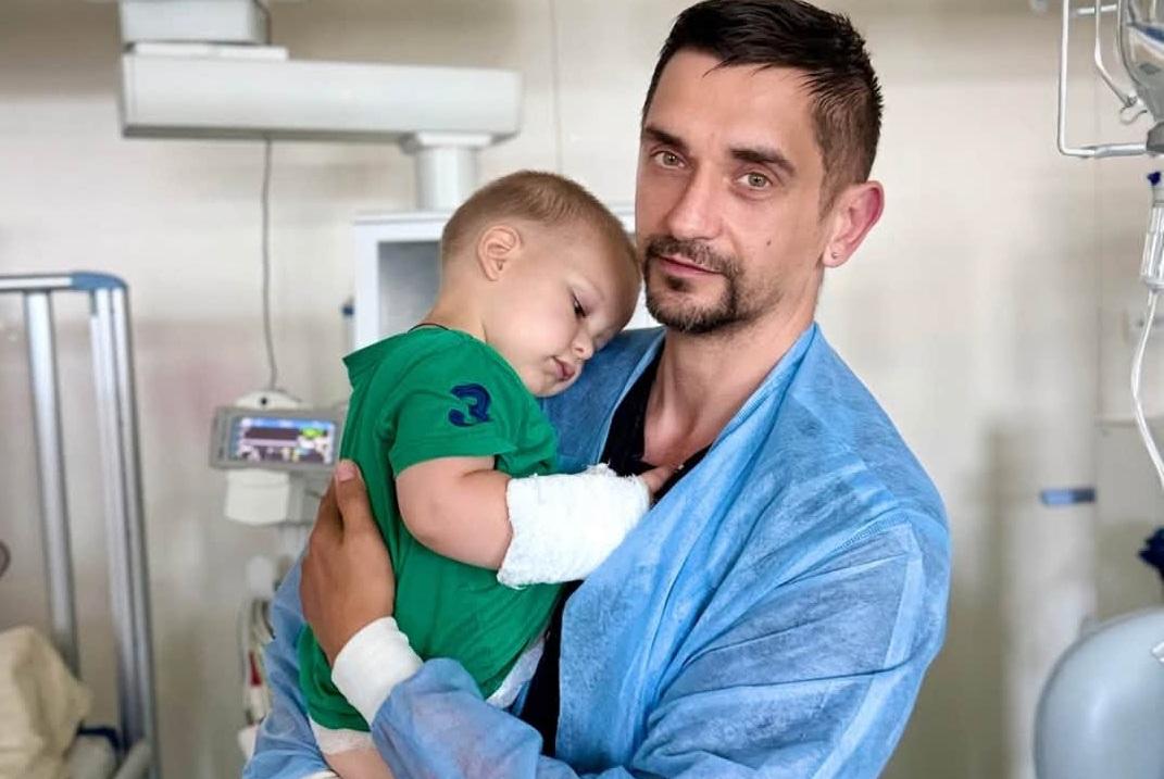 В «Охматдиті» врятували хлопчика з Київщини після укусу змії