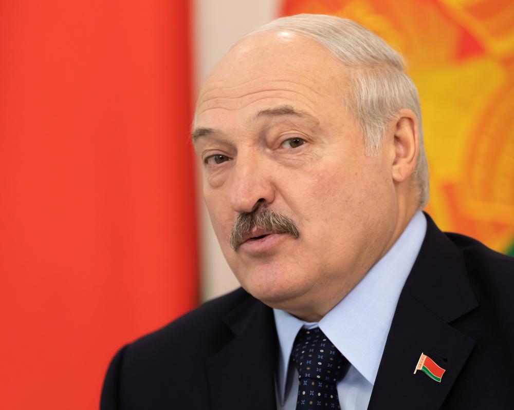 Лукашенко вирішив привітати українців з Днем Незалежності