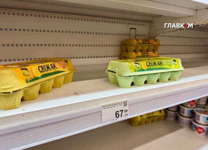 У деяких київських супермаркетах зникли з полиць крупи та макарони – що сталося